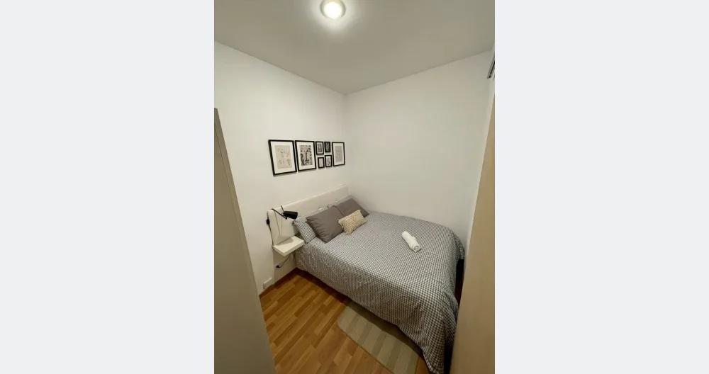 Chambre double avec salle de bains commune - Photo 2