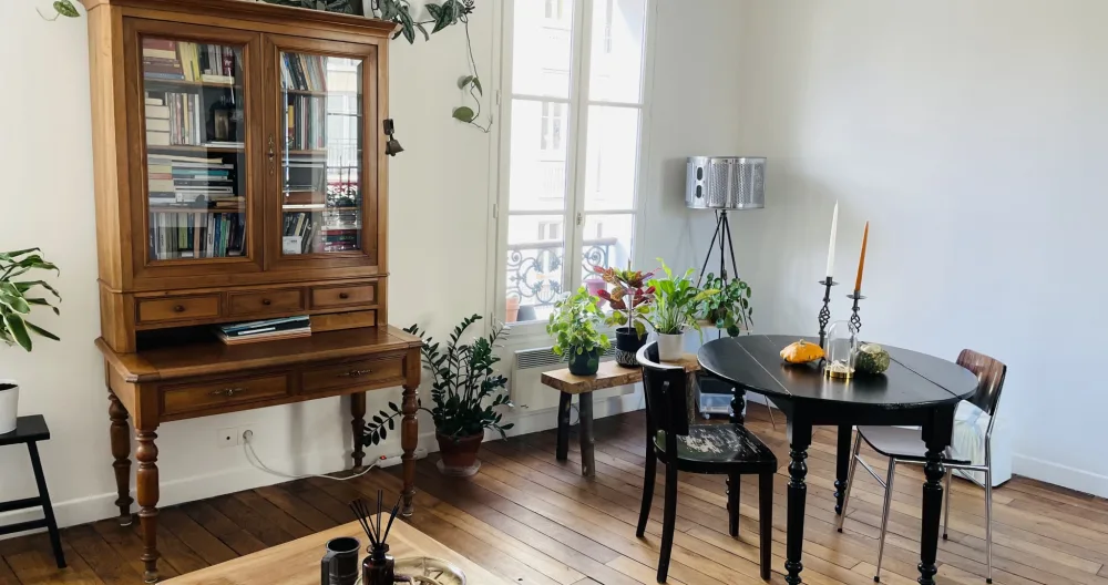 A quiet apartment in the heart of Montmartre - Picture 2