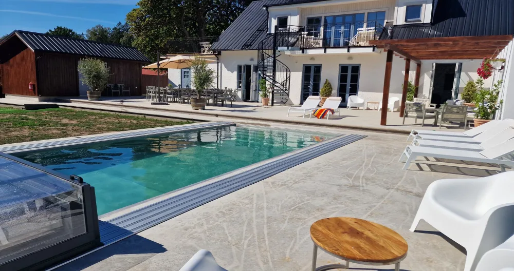 Private room in luxury villa, near Visby, Terrace and Pool - Picture 2