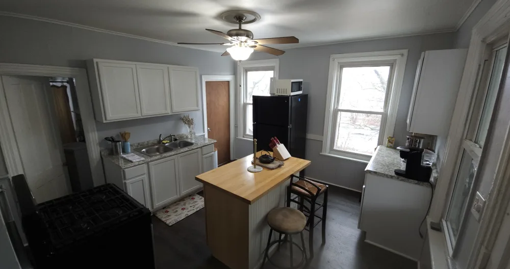 Schöne Wohnung in ruhigen Cohoes, kurze Fahrt zu RPI & Albany! - Foto 2