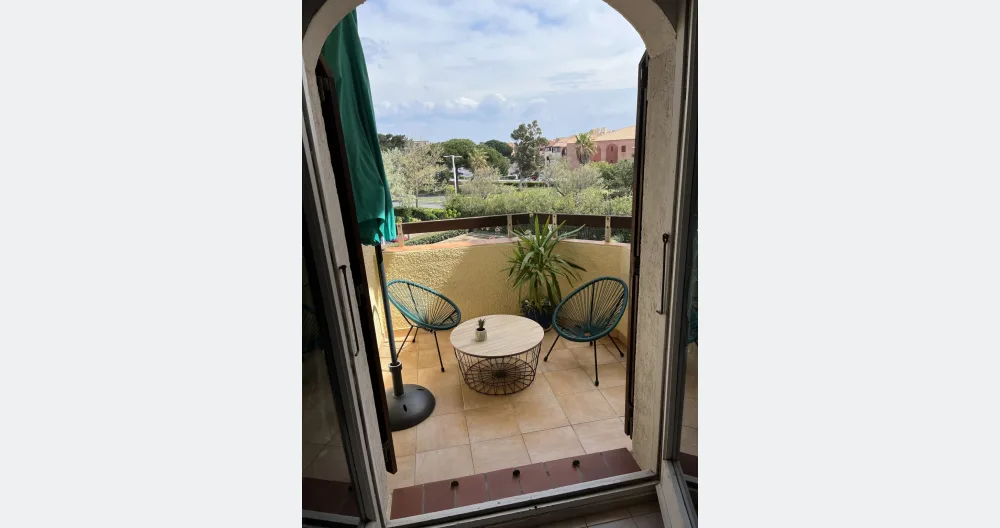 Appartamento con 2 camere da letto, soppalco e balcone, classificato 1*. - Foto 2