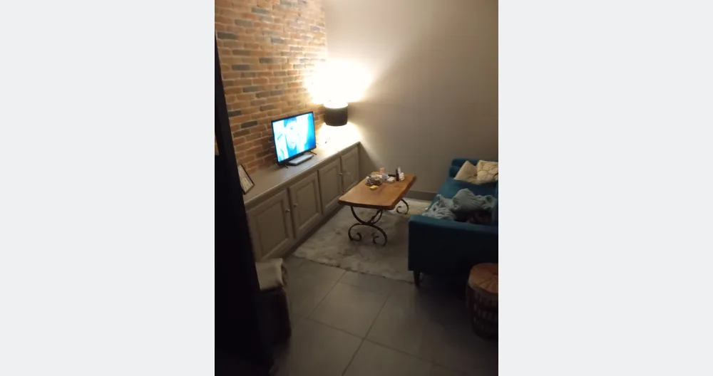Schöner Ort auf dem Land nicht weit von der Stadt entfernt - Foto 2