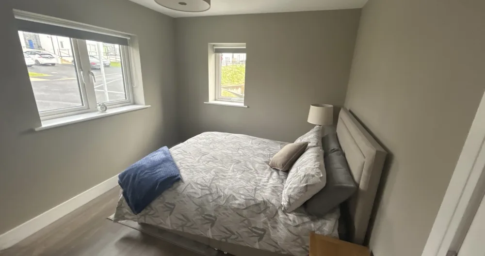 Casa nuovissima nella zona di Donegal Town. Di proprietà di una giovane coppia gay

 - Foto 2