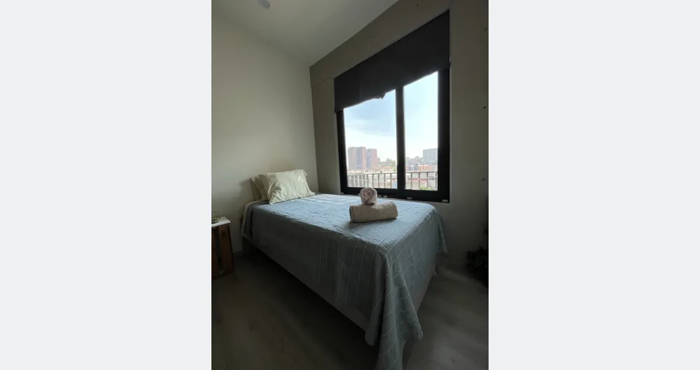 Annonce de Javier sur misterb&b - Private room with individual bed 

