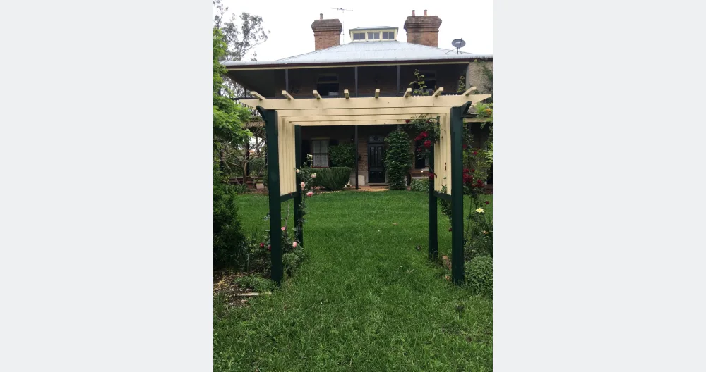 The Oaks Historic Residence - Picture 3