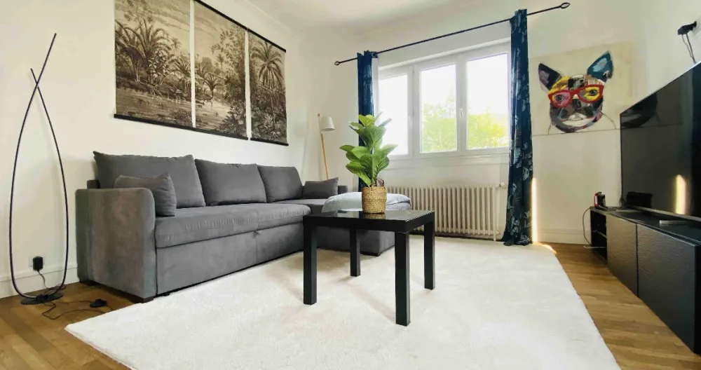 Chic town house with garden - Picture 1