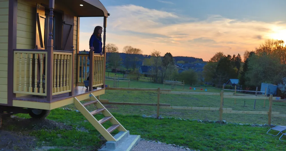 L'Instant Ch'Oizy, "Foret étoilée": il trailer della foresta ... - Foto 1