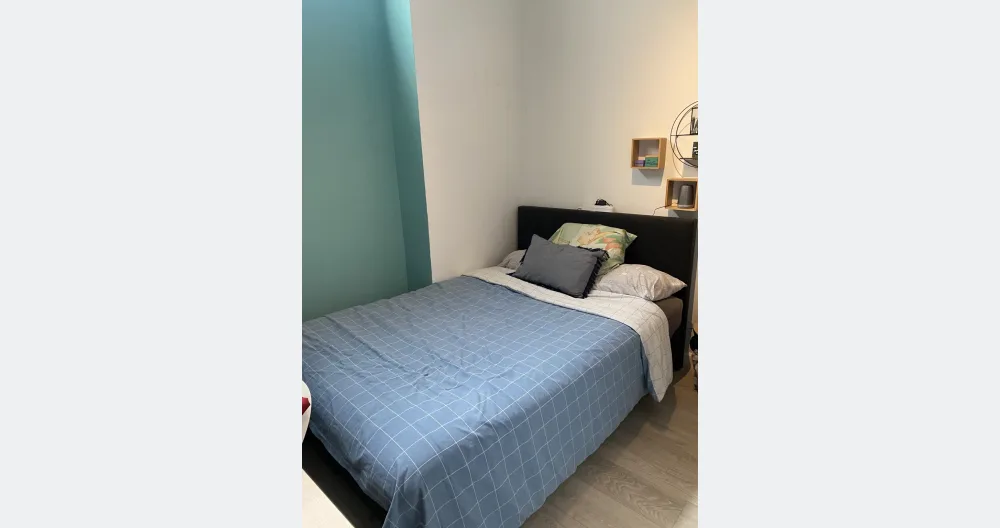 A cozy bedroom in the heart of Ixelles - Picture 2