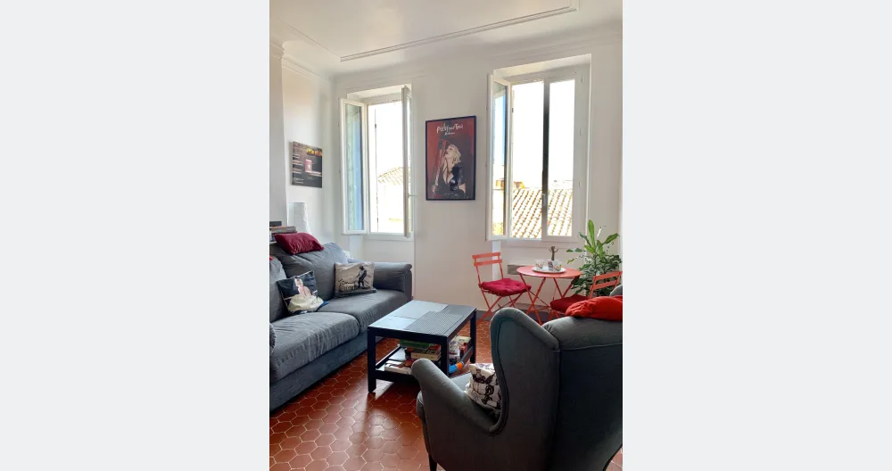 Anuncio de Mickael en misterb&b - Salon provençal et coloré 

