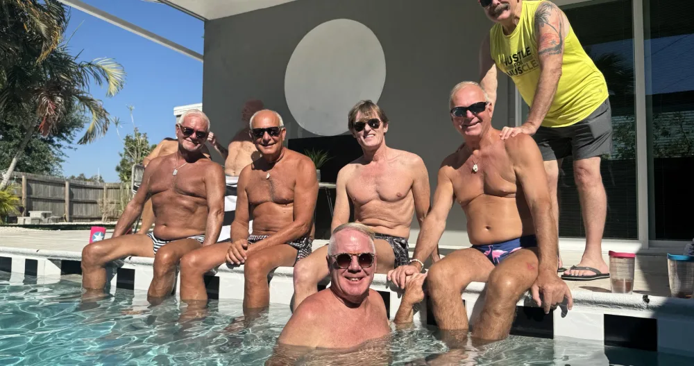 Patrick's listing on misterb&b - Let's have some fun poolside.