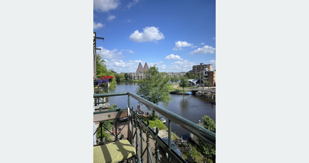 Cosy, sunny canal view apartment in Amsterdam Center - Picture 1