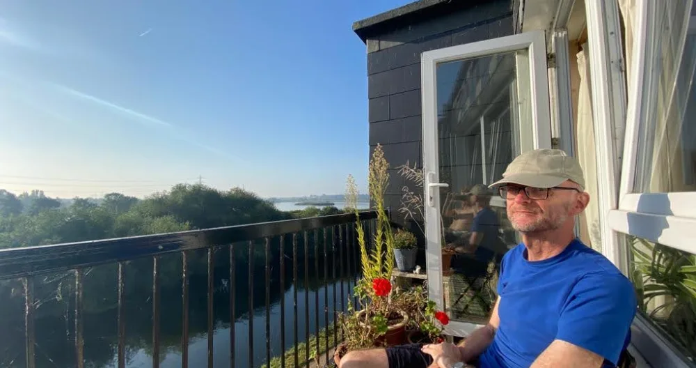 L'annuncio di Jason su misterb&b - Godersi il sole sulla Lee Valley di Londra dal balcone