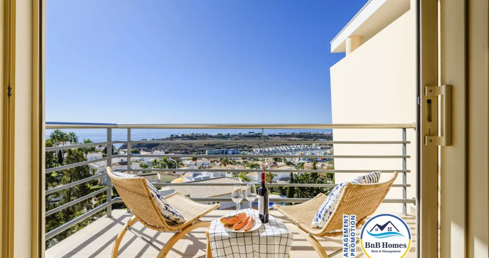 BnB Homes Apartment with Ocean view 3 spacious Terraces & 2 pools - Picture 1