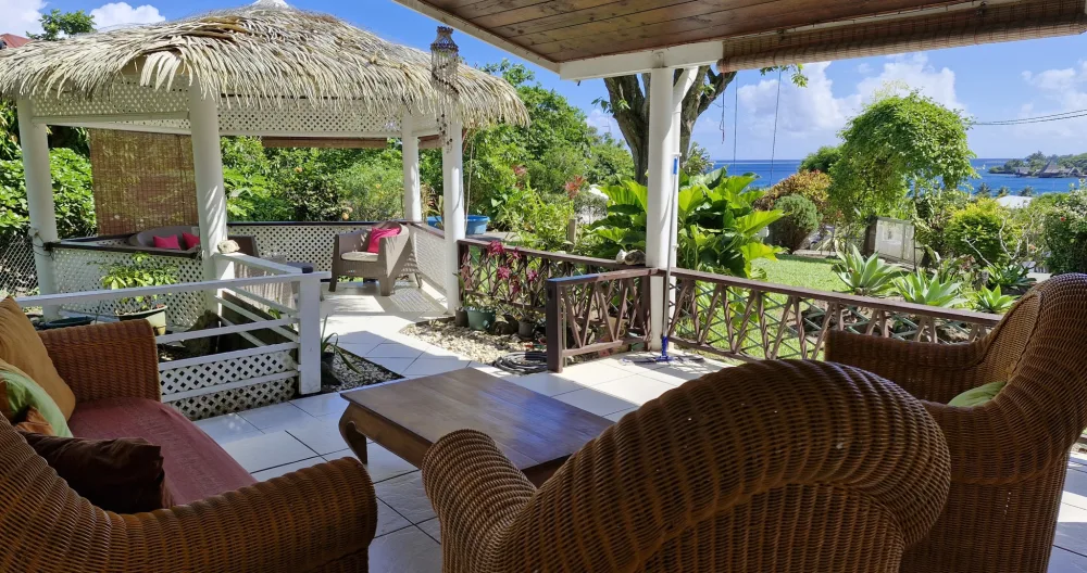 Annonce de Vaiherenui sur misterb&b - Terrasse avec vue