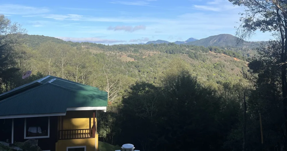 Chambre privée dans une cabane de montagne au paradis et à la réserve de café du Costa Rica - Photo 1