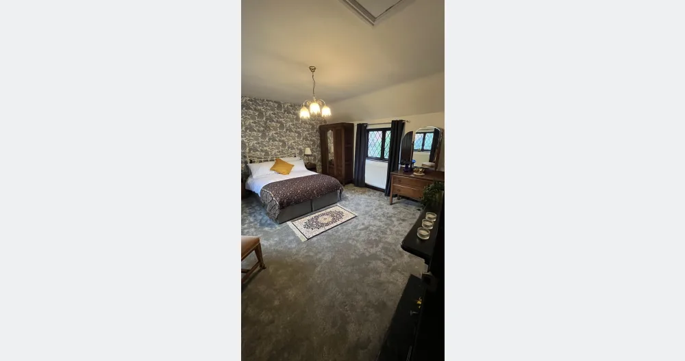 Relaxed Chill Zen Cottage Big room cute village on the edge of town  - Picture 1