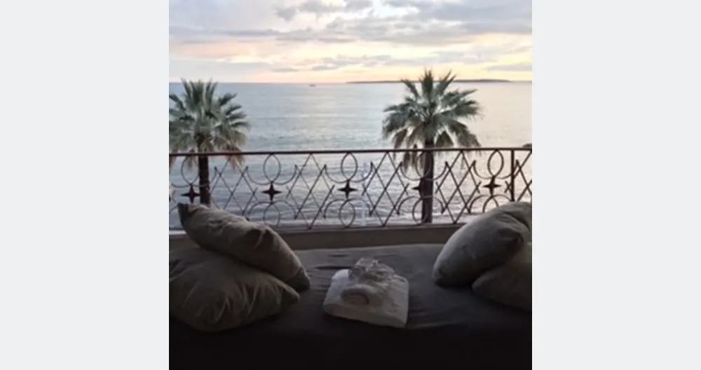 Appartamento fronte mare
     Fronte mare - Foto 2