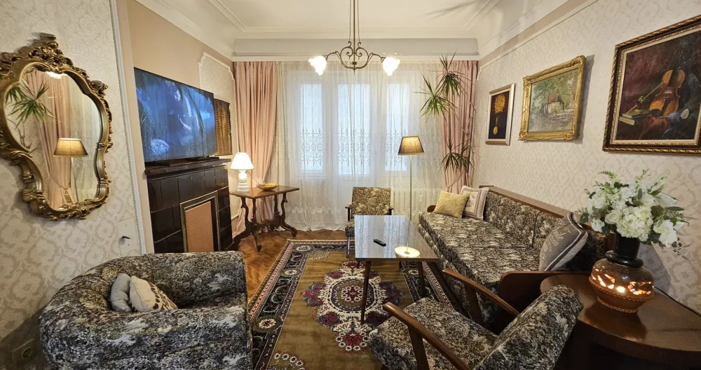 Bonito apartamento no centro da cidade junto à estação de Metro. - Foto 2