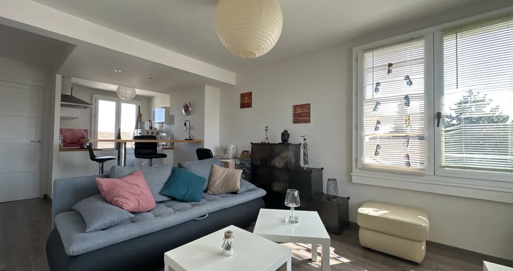 Annonce de Olivier sur misterb&b - Salon et cuisine 