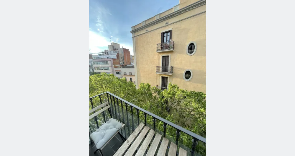 L'annuncio di Gábor su misterb&b - the balcony
