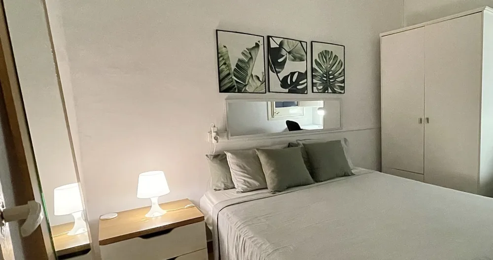 BEAUTIFUL ROOM NEAR THE BEACH (MAR BELLA) - Picture 1