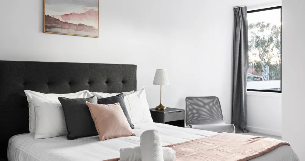 Beautiful 2B2B1C apartment Private|Clean|Modern|WIFI|Tram| City View - Picture 5