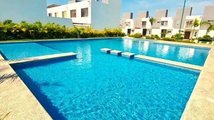 Hector's listing on misterb&b - Alberca Comunal
