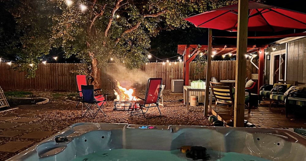 Komm und feiere mit Pool, Jacuzzi, Grill und Spielen im Garten! - Foto 2