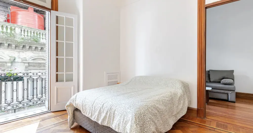 Renovierte Wohnung in einem Gebäude im Zentrum von Buenos Aires - Foto 2