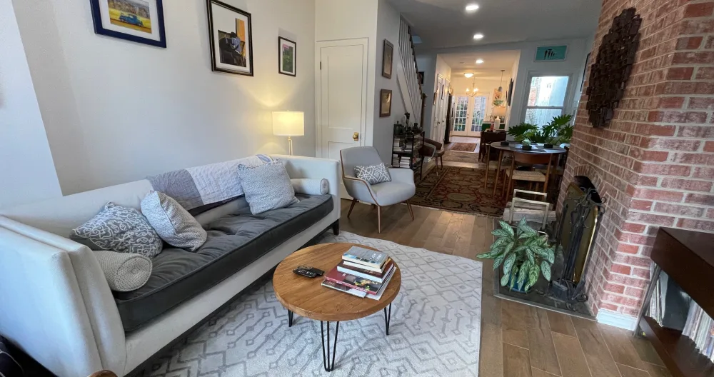 Annonce de Matthew sur misterb&b - Living area