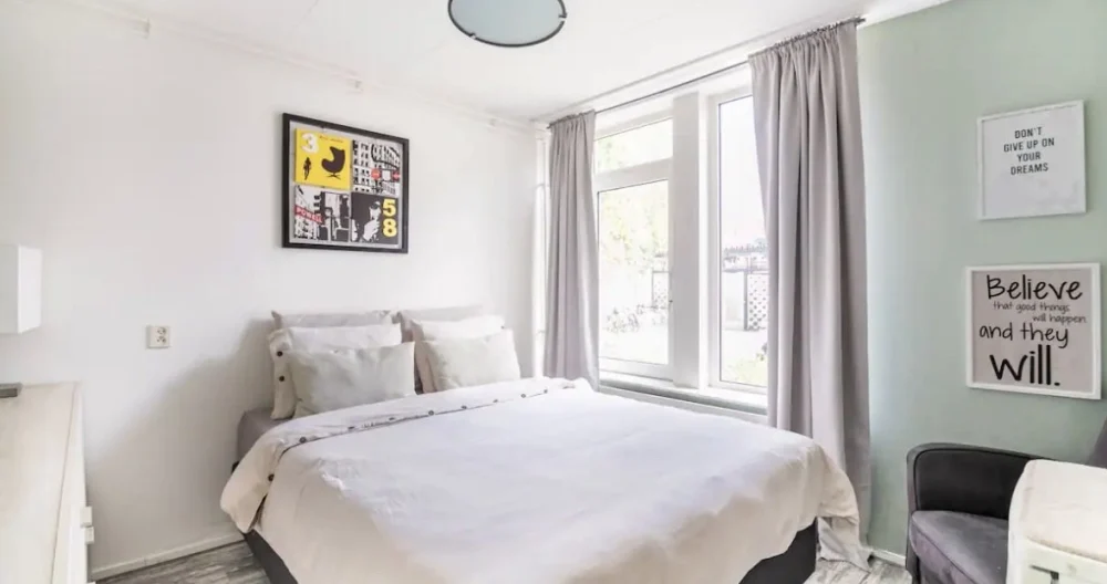 Private room in nice apartment near downtown.
 - Picture 1