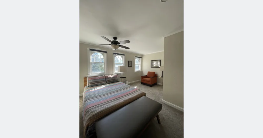 Graystone Manor Loft umfasst ein eigenes Zimmer mit Kochnische und Bad.
 - Foto 2
