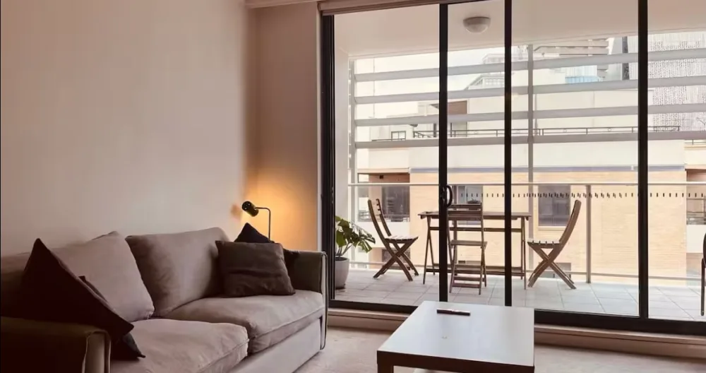 Spacieux 1 bdm apt avec piscine, gym et parking interne - Photo 1