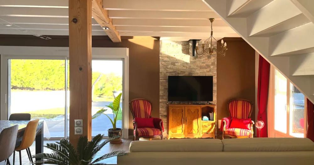 Eric Jérémie's listing on misterb&b - Salon