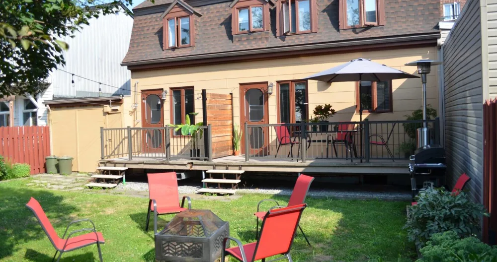 Renovated apartment in charming ancestral home close to everything! - Picture 1