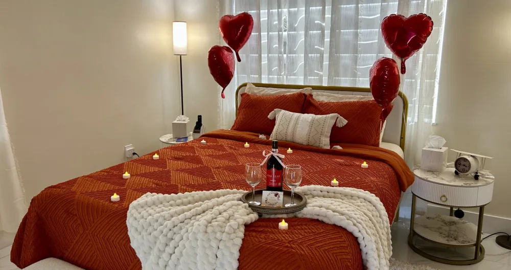 Marien's listing on misterb&b - We prepare the room for you, to help you celebrate special occasions like anniversaries, Valentine’s, honey moons, birthdays and more ... 