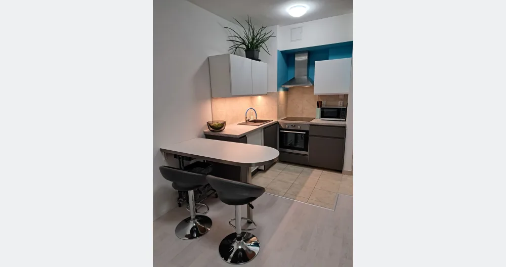 Apartamento acolhedor perto do centro da cidade estacionamento gratuito incluído - Foto 6