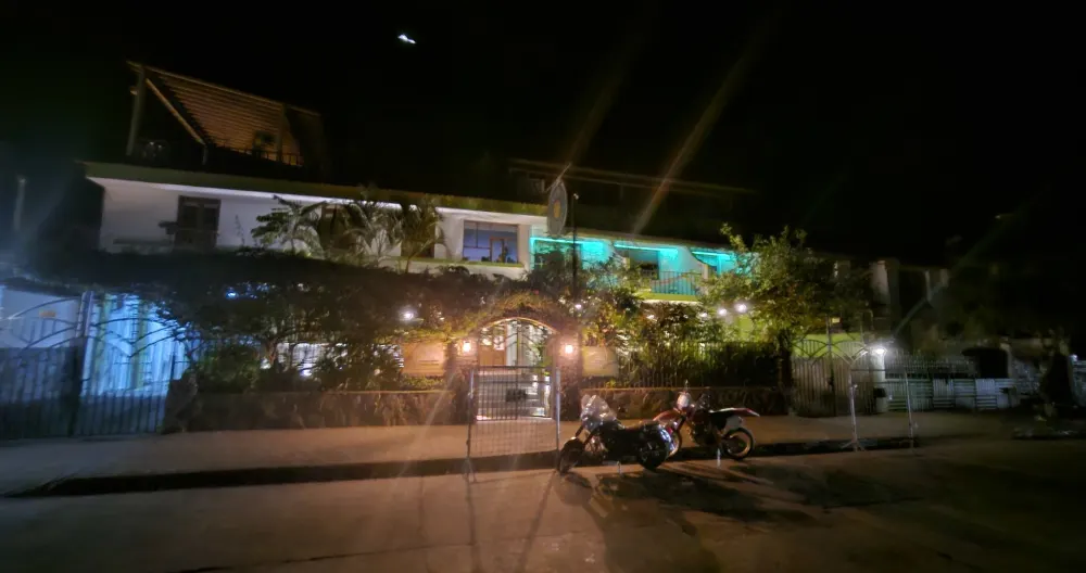 Luis's listing on misterb&b - Facahada principal Hotel