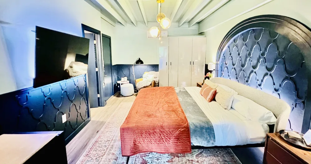 South Suite - Efficiency with private bathroom \ private patio - Picture 1