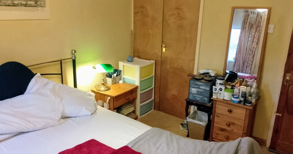 Unique 'Sub-Dom' riverside accommodation for Doms, Tops & Masters - Picture 1