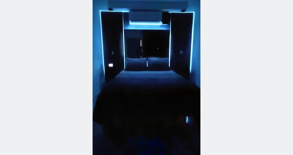 Matt's listing on misterb&b - Sexy LED lighting