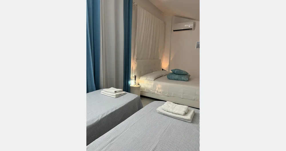 HOUSE AMONG THE OLIVE TREES , quadruple/triple/double room - Picture 1