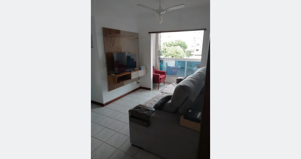 Anúncio de Bruno em misterb&b - salon avec sa terrasse fermée 