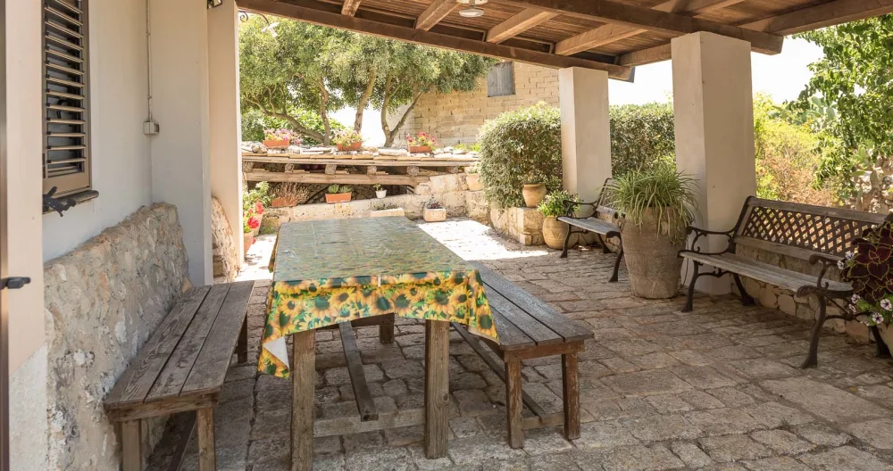 Typische Landvilla mit privatem Pool - Foto 3