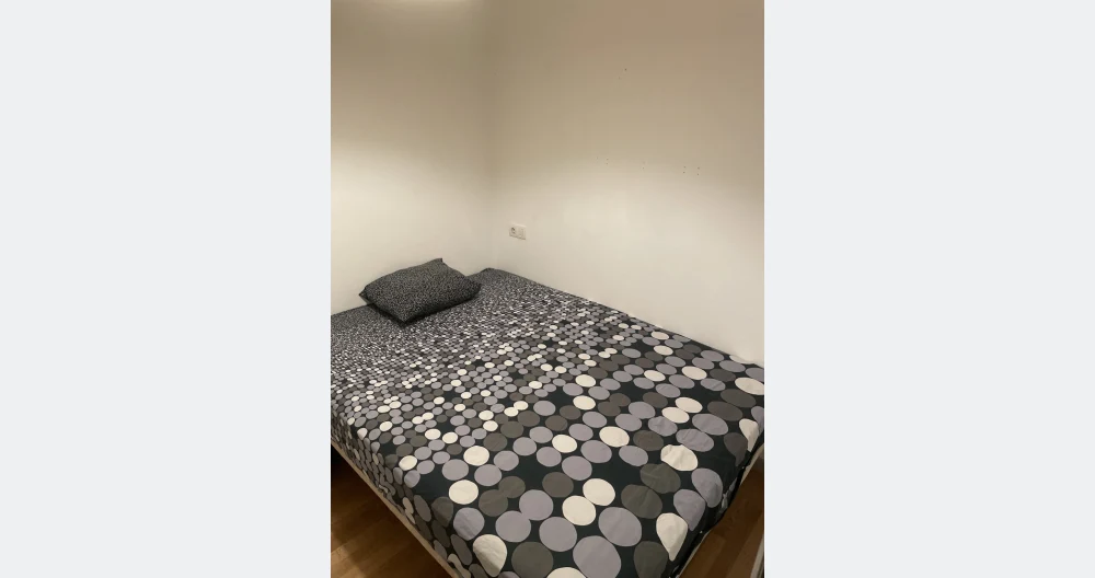 Cozy room in front of Sagrada Familia - Picture 2