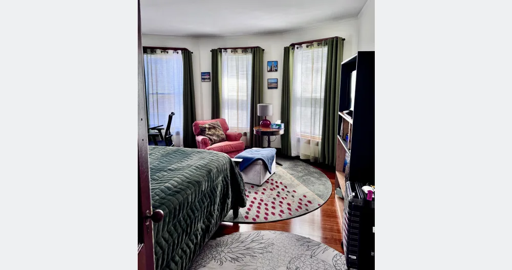Bright and Spacious Bedroom in Great Location.   - Picture 6