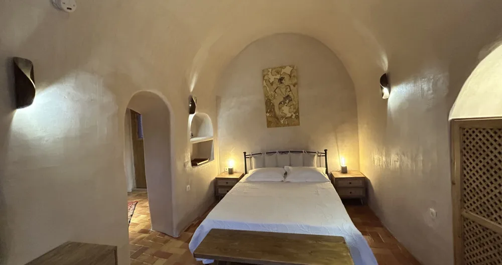 Villa Pasithea in Foinikia, Oia, Santorini - Picture 4