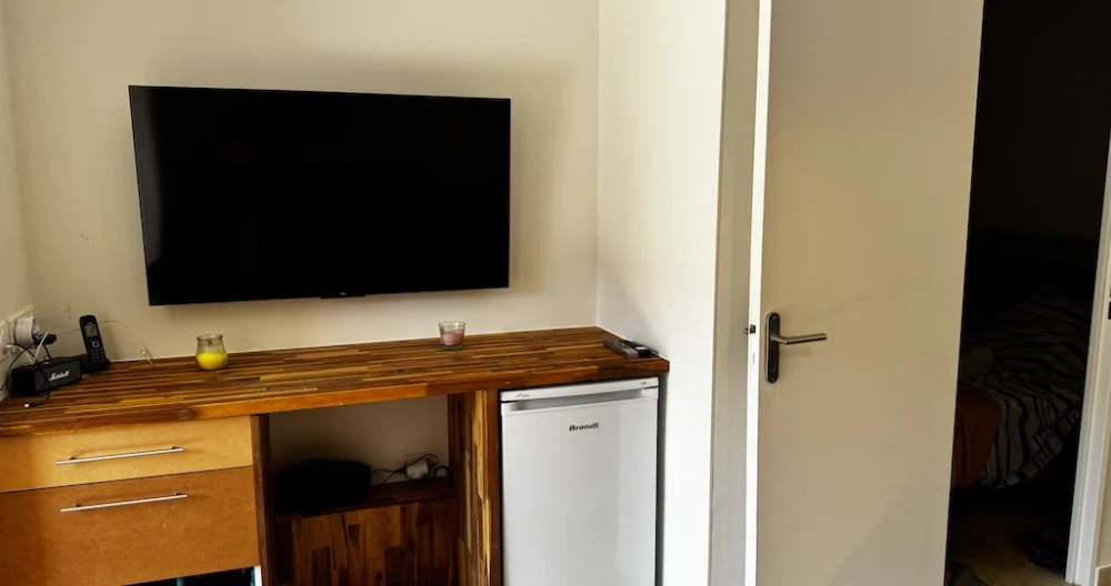 A 3 mtes du camp naturiste apartement 30m2 avec jardin terrasse - Photo 2