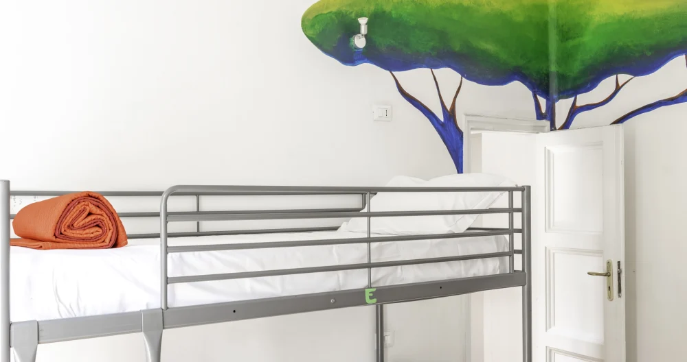 Bed in Dormitory - At Friends' House - Picture 1