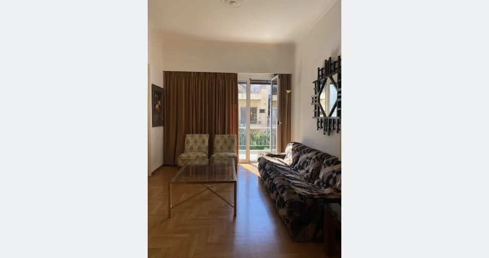 Fantástico apartamento com 2 quartos e varanda no centro de Atenas - Foto 2